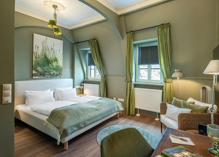 Romantic hotel: Hotel Wuerzburger Hof ****